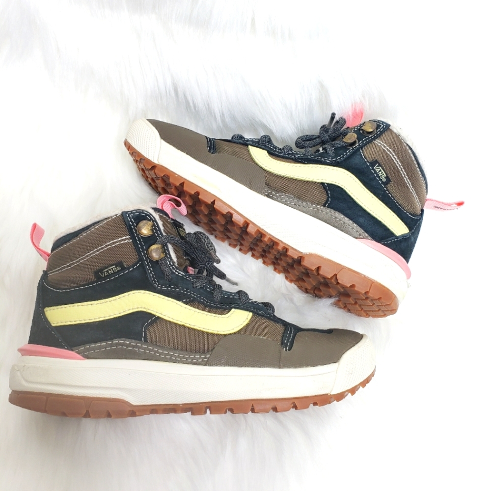 Van's UltraRange Exo High MTE in Canteen Marshmallow Size 3.5